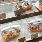 Cafe Coco Tanta - 販売ケーキショーケース（食べ放題対象外）