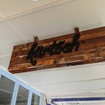 Kürtősh - クートッシュ Kürtősh　サリーヒルズ店