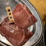 黒毛和牛まるごと一頭買い 炭火焼肉 道頓堀みつる - 