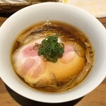 ラーメン屋 トイ・ボックス - 「醤油ラーメン」850円