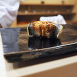 日本橋蛎殻町 すぎた - 穴子の握り（ツメ）