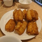 九記海鮮 - 名物のXO醤百花釀油條(20-01)