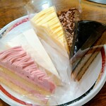 すたみな太郎 - ケーキ（いちごのモンブラン・チョコケーキ・レアチーズケーキ・モンブラン・グラサージュみたいなケーキ）