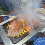 龍園 - 良いお肉なので10秒くらいで焼けます