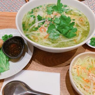 KHANHのベトナムキッチンGINZA999・Chi em_0