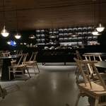 The Pier - お茶コーナー。これがあるのはこのラウンジだけ。