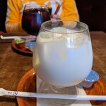 レストラン ミッキー - ランチタイムは飲み物付き！大好きなミルクを一気飲み！