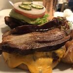 ベーカーバウンス - ベーコンチーズバーガー¥1600