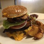 ベーカーバウンス - ベーコンチーズバーガー¥1600