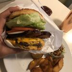 ベーカーバウンス - ベーコンチーズバーガー¥1600