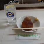 一平 - チューハイ、大根煮、煮玉子