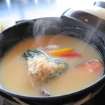 日本料理 鯉城 - 白味噌仕立の雑煮