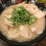 博多ラーメン つる - 