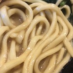 壱角家 - 家系というにはかなり細い麺