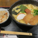 うどん居酒屋 麦笑 - 料理写真:紀州梅ときつねのあんかけとじうどん＋かやく御飯