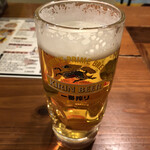 Motsu Banchou - 生ビール中580円はキンキンに冷えて美味い！