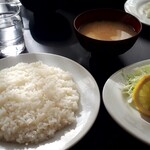 Tonkatsu Iso - スペカツ定食　肉は推定180~200g程で1455円はかなり安い。