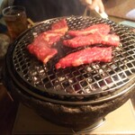 レトロ焼肉たろう食堂 - 