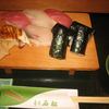 石松 - 料理写真:ランチの握り、これに「赤だし」が付く