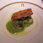 アピシウス - フランス産エスカルゴのブルギニヨンヌ風パイ仕立て