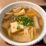 おうどん 瀬戸晴れ - お肉を使ってないのに、この旨味深い出汁の味(≧▽≦)