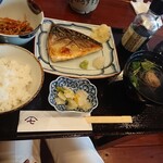 丼屋 七兵衛 - 鯖の干物 ごはんセット