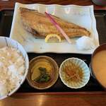 美味処 すず木 - 焼魚定食（ほっけ）◇魚は異なる可能性があります。