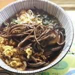 Otoineppu Tokyo - 黒くて太い蕎麦に甘いつゆ