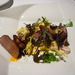 CONCA - 和牛タンのコンフィと炭火で炙った白アスパラ サヴァイヨンソース