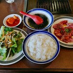 Yakiniku Kantori- - 焼肉定食（700円）