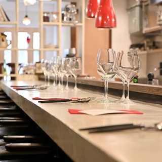 The spacious counter is perfect for dates, anniversaries, and dinner parties.