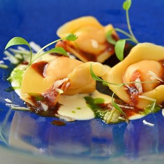 素材にもこだわった独創的なイタリア料理◇