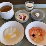 レストラン Sakura - ランチバイキング・大人(\1,580)　デザート盛り付け例（愛玉子、豆花など）