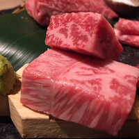 近江うし 焼肉 にくTATSU 青山本店 - 