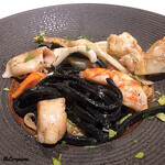 カーサ・デル・チーボ - イカ墨を練り込んだTrenette