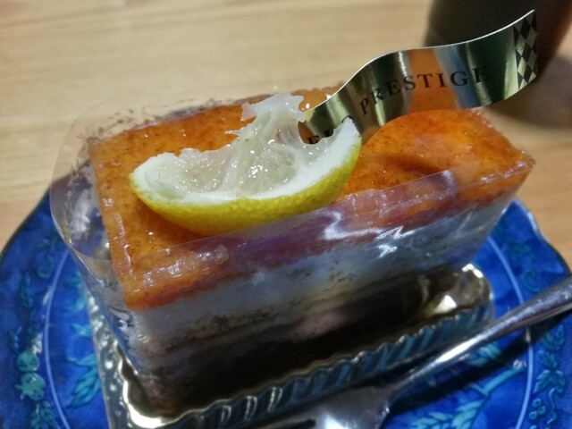 FLO･プレステージュ 仙台セルバ店｜泉中央のケーキ・洋菓子専門店