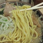 北海道らーめん みそ熊 - 札幌みそらーめんの中太卵麺(H30.12.12撮影)