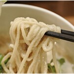 Noodle Stand Tokyo - もったりした食感のローカーボ麺。