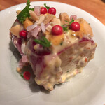 オオクサ - サツマイモのポテトサラダ　ブッシュ・ド・ノエルみたいです