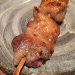 オオクサ - 本日の衝撃第2弾　モモ焼がここまで美味しいともう笑うしかないです