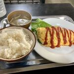 絆食堂 - 野菜たっぷりオムレツ定食 ご飯(大)