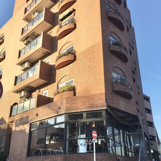 KOMAZAWA PARK CAFE - Located on the first floor of an apartment building