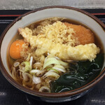 年越しえび天そば、生卵、コロッケ