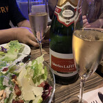 モーション・ブルー・ヨコハマ - Motion Blue Yokohama