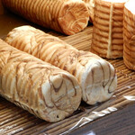 ベルボアーズ - ラウンド食パン（キャラメル）￥610