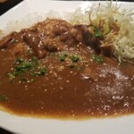 焼肉酒家 傳々 - 傳々特製すじカレー　1,000円