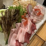 米愛豚とんかつとおばんさい みかみ - 