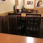 とみや ラーメン居酒屋 - 店内