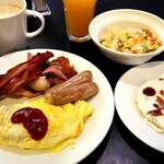 Champs Elysees - オムレツ＋ベーコン＆ソーセージ