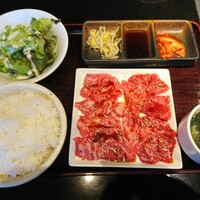 焼肉 たまき家 - カルビとロース